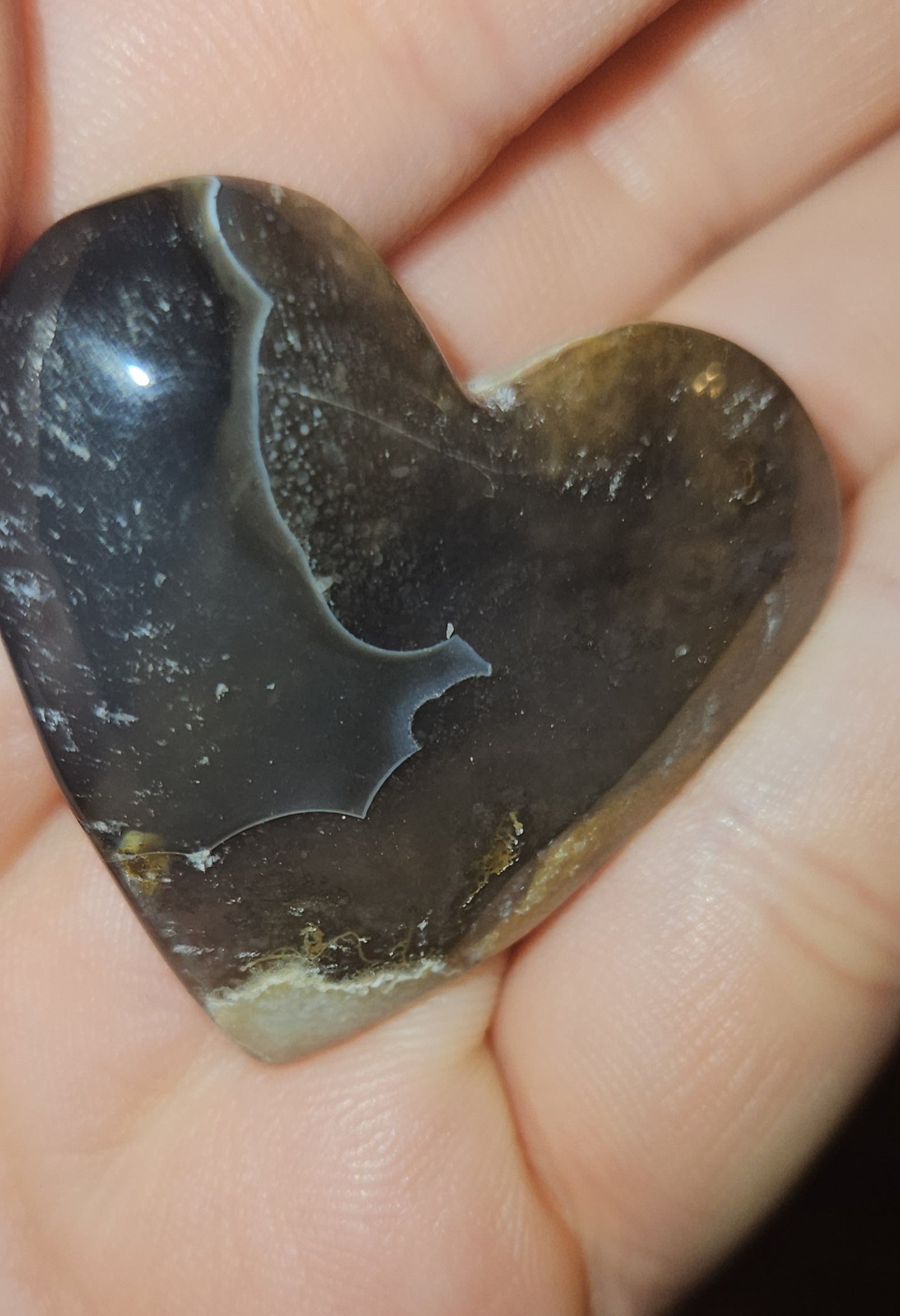 Volcano Agate Heart (UV Reactive)